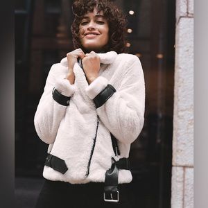 NWOT🌸Gorgeous Faux Fur With Leather Trim Moto Style Jacket by Frank Lyman